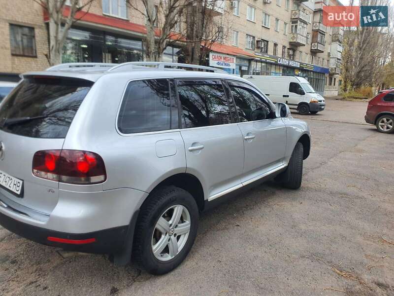 Внедорожник / Кроссовер Volkswagen Touareg 2008 в Николаеве