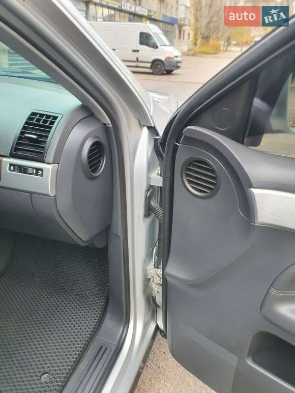 Внедорожник / Кроссовер Volkswagen Touareg 2008 в Николаеве