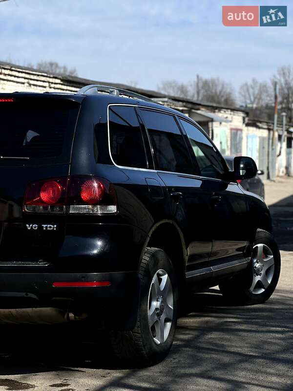 Позашляховик / Кросовер Volkswagen Touareg 2008 в Львові