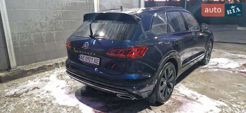 Позашляховик / Кросовер Volkswagen Touareg 2021 в Києві