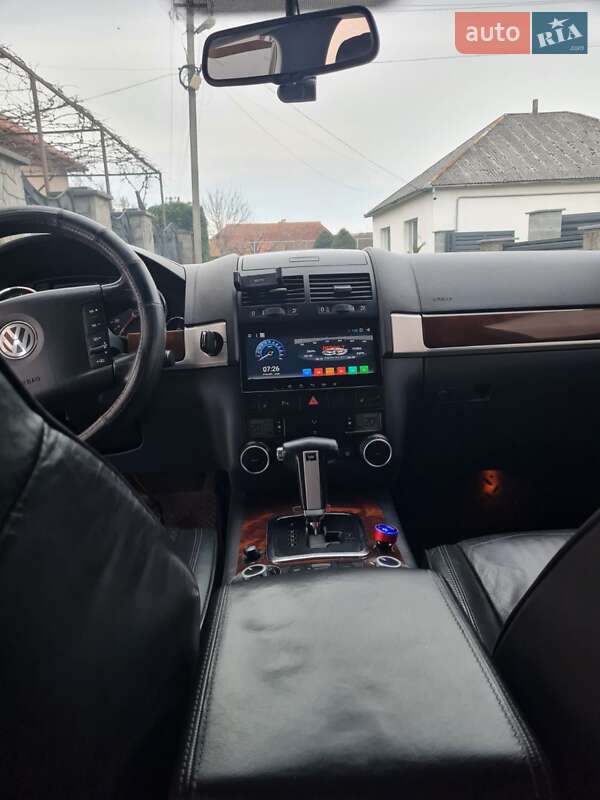 Внедорожник / Кроссовер Volkswagen Touareg 2007 в Великом Раковце