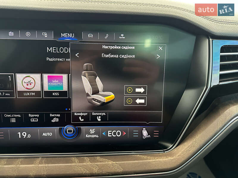 Позашляховик / Кросовер Volkswagen Touareg 2019 в Львові