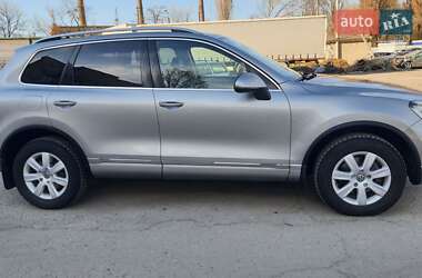 Внедорожник / Кроссовер Volkswagen Touareg 2017 в 