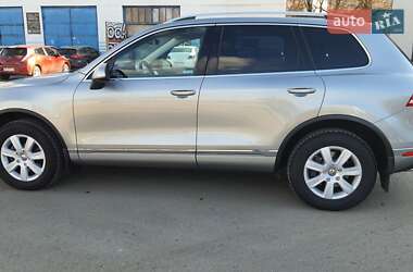 Внедорожник / Кроссовер Volkswagen Touareg 2017 в 