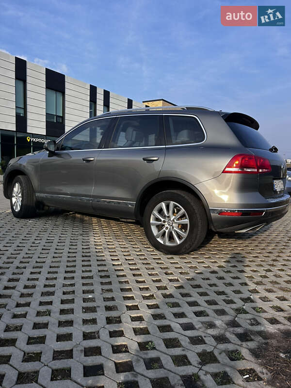 Позашляховик / Кросовер Volkswagen Touareg 2014 в Хмельницькому фото 4 Позашляховик / Кросовер Volkswagen Touareg 2014 в Хмельницькому