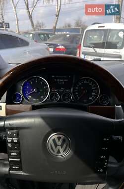 Позашляховик / Кросовер Volkswagen Touareg 2007 в 