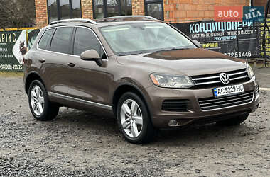 Внедорожник / Кроссовер Volkswagen Touareg 2012 в 
