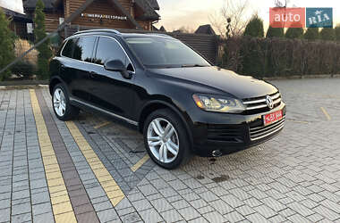 Внедорожник / Кроссовер Volkswagen Touareg 2011 в 