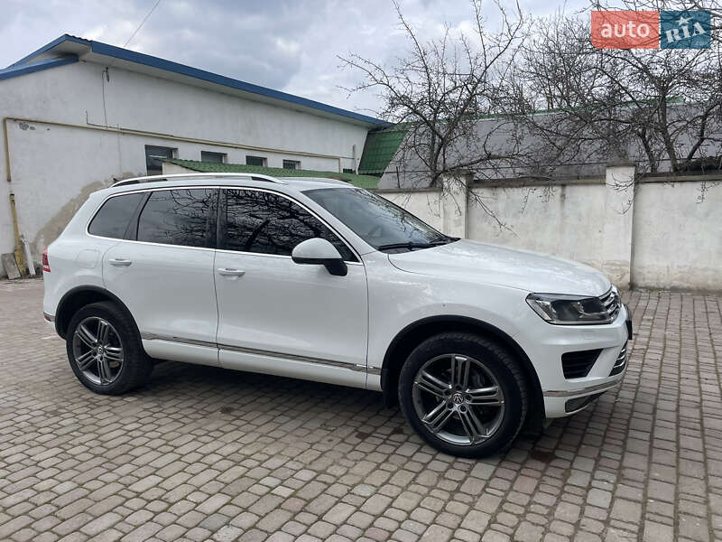 Внедорожник / Кроссовер Volkswagen Touareg 2018 в Ивано-Франковске