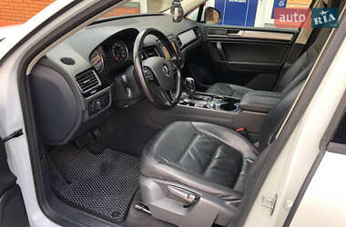 Внедорожник / Кроссовер Volkswagen Touareg 2016 в 