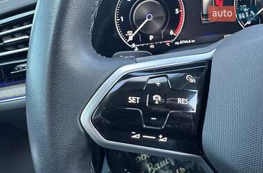 Внедорожник / Кроссовер Volkswagen Touareg 2022 в 
