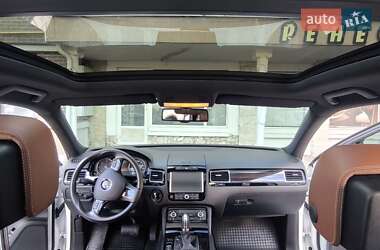 Внедорожник / Кроссовер Volkswagen Touareg 2014 в 
