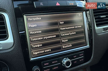 Внедорожник / Кроссовер Volkswagen Touareg 2012 в 
