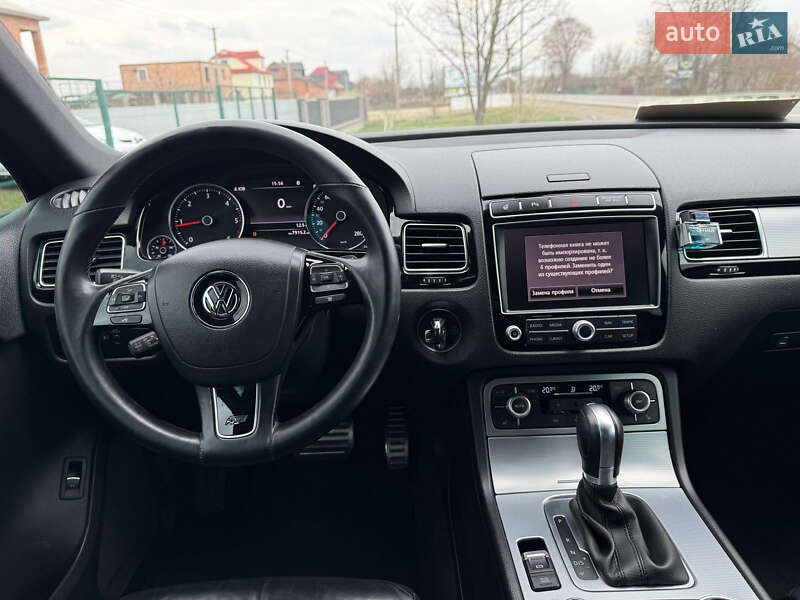 Позашляховик / Кросовер Volkswagen Touareg 2017 в Івано-Франківську