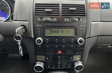 Внедорожник / Кроссовер Volkswagen Touareg 2009 в 