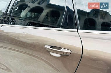 Внедорожник / Кроссовер Volkswagen Touareg 2011 в 