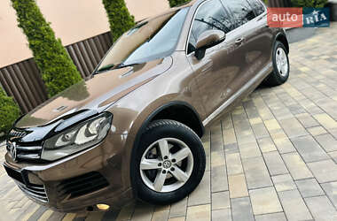Внедорожник / Кроссовер Volkswagen Touareg 2011 в 