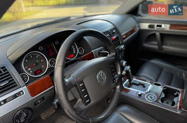 Позашляховик / Кросовер Volkswagen Touareg 2005 в 