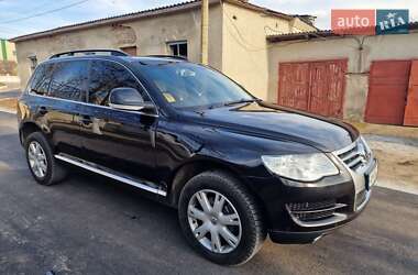 Внедорожник / Кроссовер Volkswagen Touareg 2005 в 