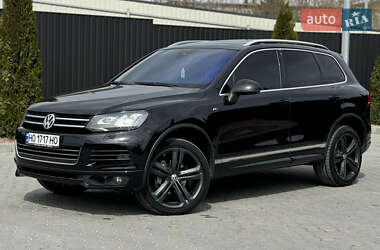 Внедорожник / Кроссовер Volkswagen Touareg 2013 в 
