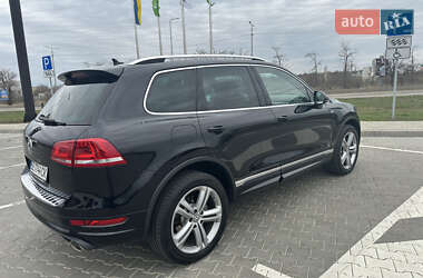 Внедорожник / Кроссовер Volkswagen Touareg 2014 в 