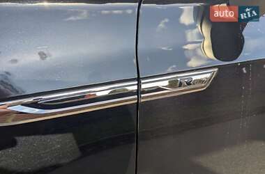 Позашляховик / Кросовер Volkswagen Touareg 2021 в  фото 16 Позашляховик / Кросовер Volkswagen Touareg 2021 в