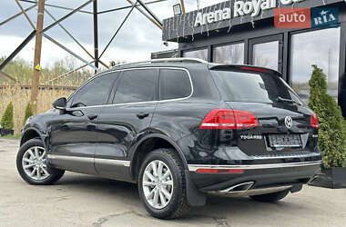 Внедорожник / Кроссовер Volkswagen Touareg 2015 в 