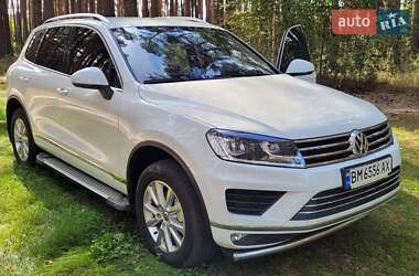 Внедорожник / Кроссовер Volkswagen Touareg 2017 в 