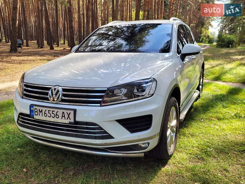 Внедорожник / Кроссовер Volkswagen Touareg 2017 в Полтаве
