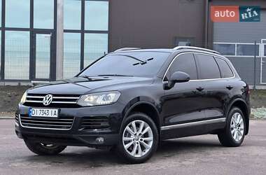 Позашляховик / Кросовер Volkswagen Touareg 2012 в 