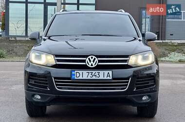 Позашляховик / Кросовер Volkswagen Touareg 2012 в 