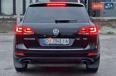 Позашляховик / Кросовер Volkswagen Touareg 2012 в 