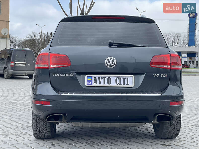 Позашляховик / Кросовер Volkswagen Touareg 2013 в Дунаївцях