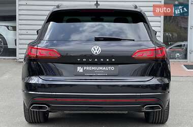 Внедорожник / Кроссовер Volkswagen Touareg 2018 в 