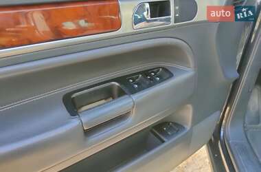 Позашляховик / Кросовер Volkswagen Touareg 2004 в 