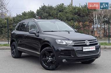 Внедорожник / Кроссовер Volkswagen Touareg 2012 в Хмельницком