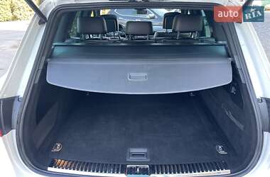 Позашляховик / Кросовер Volkswagen Touareg 2017 в 