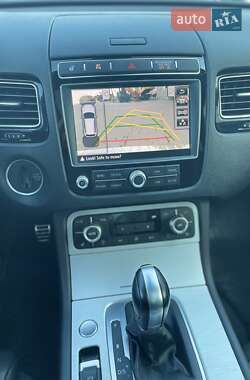 Позашляховик / Кросовер Volkswagen Touareg 2017 в 