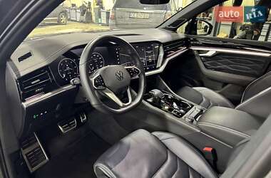 Внедорожник / Кроссовер Volkswagen Touareg 2023 в 