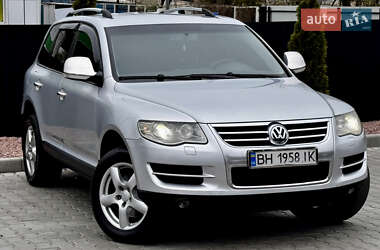 Позашляховик / Кросовер Volkswagen Touareg 2008 в 