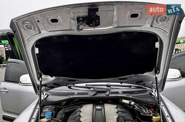 Позашляховик / Кросовер Volkswagen Touareg 2008 в 