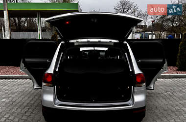 Позашляховик / Кросовер Volkswagen Touareg 2008 в 