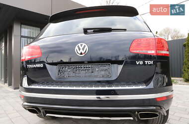 Позашляховик / Кросовер Volkswagen Touareg 2016 в 