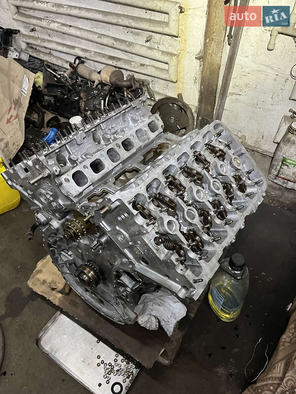 Позашляховик / Кросовер Volkswagen Touareg 2005 в Дніпрі