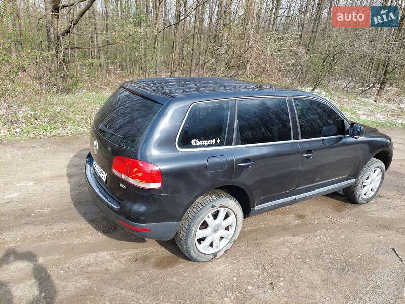 Позашляховик / Кросовер Volkswagen Touareg 2006 в Панці
