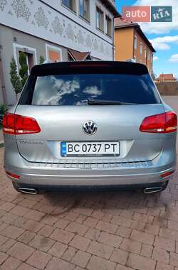 Внедорожник / Кроссовер Volkswagen Touareg 2016 в 