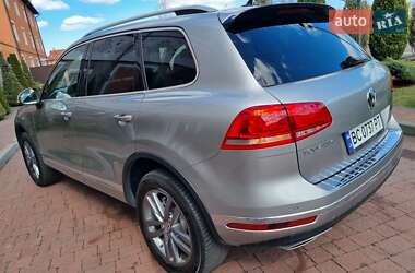 Внедорожник / Кроссовер Volkswagen Touareg 2016 в 