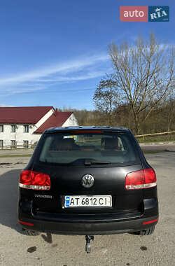 Внедорожник / Кроссовер Volkswagen Touareg 2004 в 