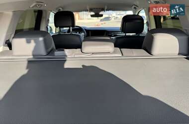 Внедорожник / Кроссовер Volkswagen Touareg 2019 в 