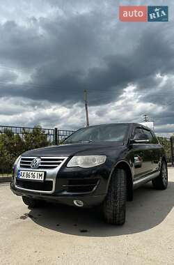 Внедорожник / Кроссовер Volkswagen Touareg 2007 в 